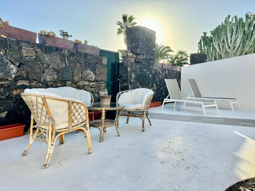 Luxury Bungalow Playa Roca Costa Teguise Esterno foto